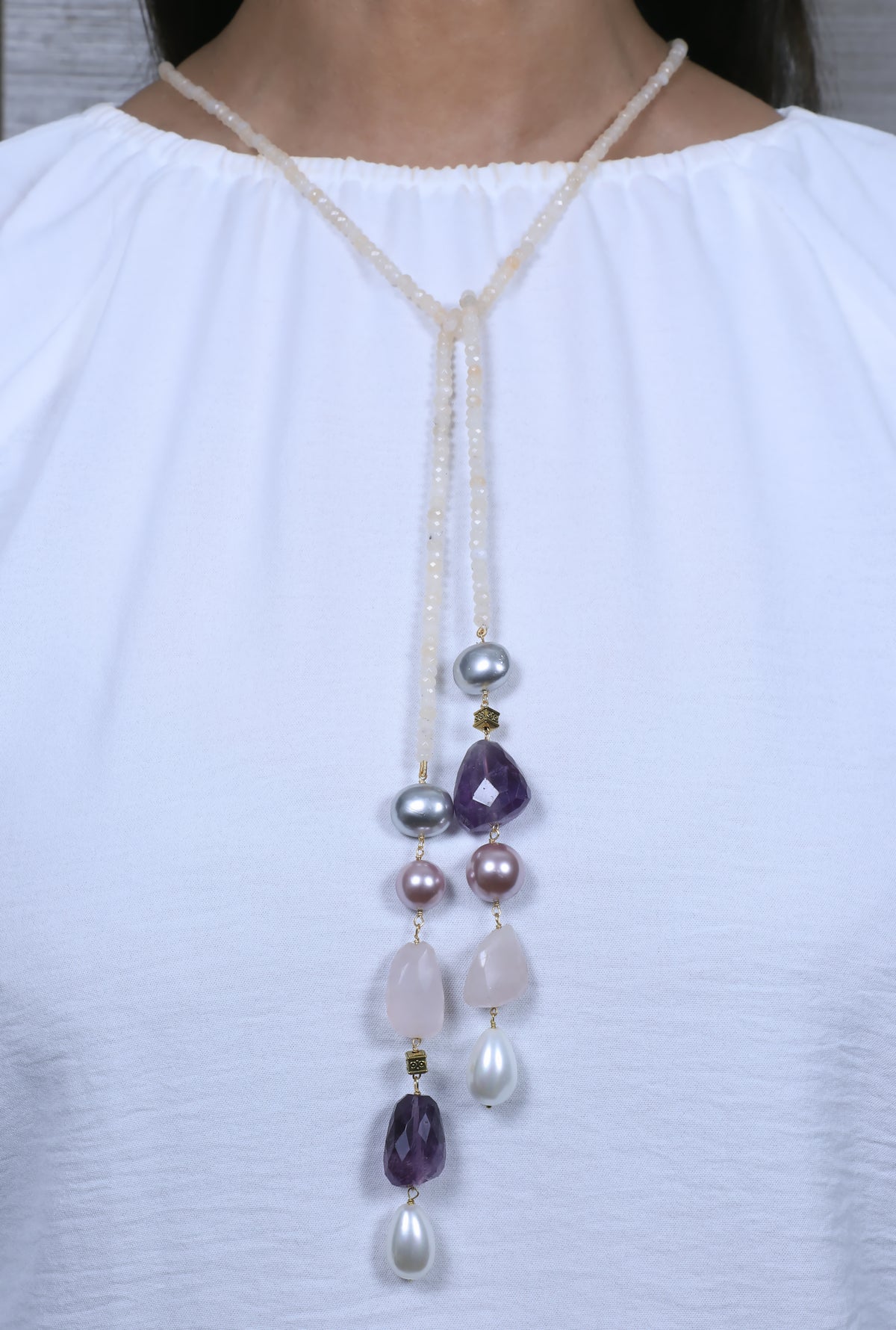 Cream Single Line Lariat