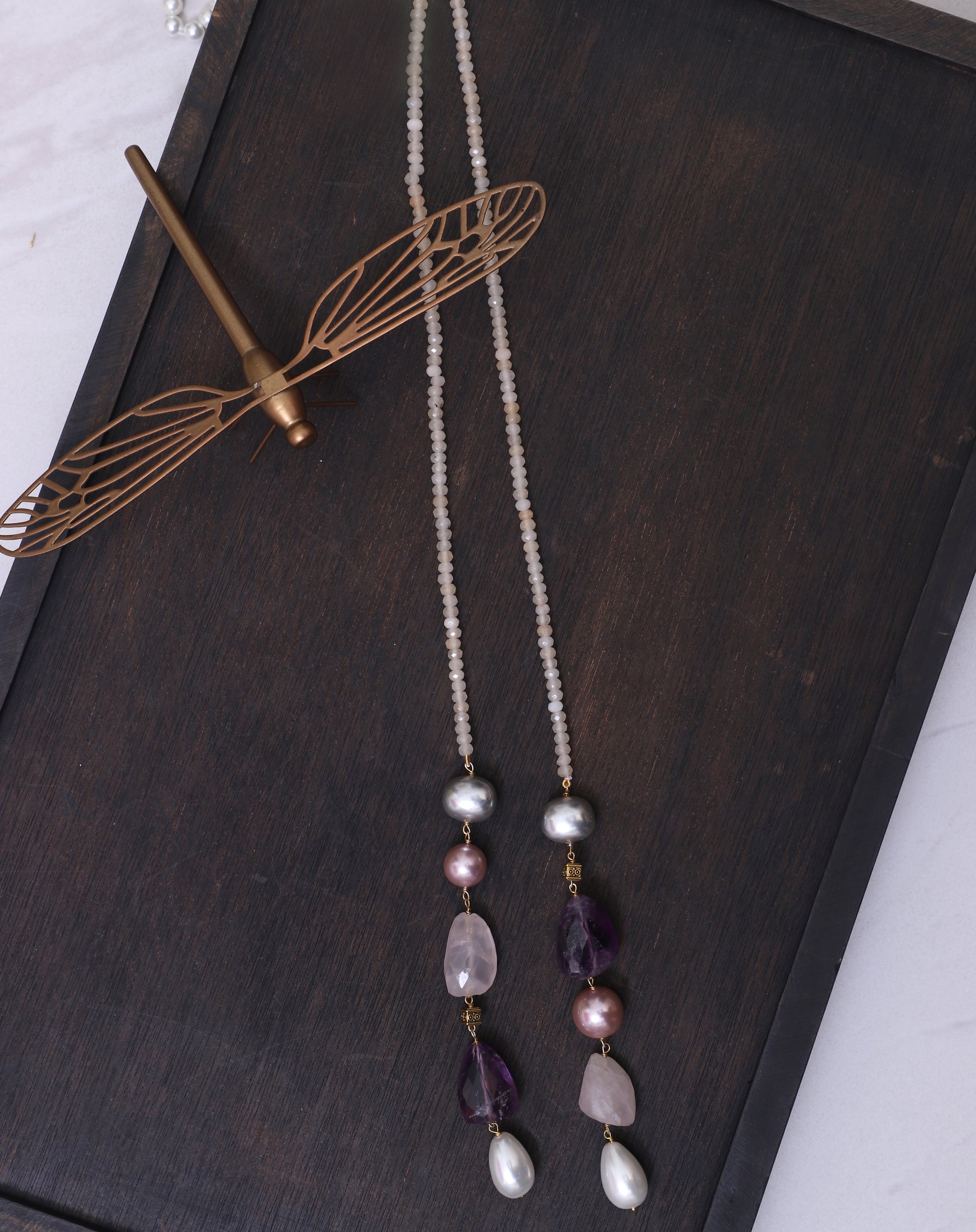 Cream Single Line Lariat