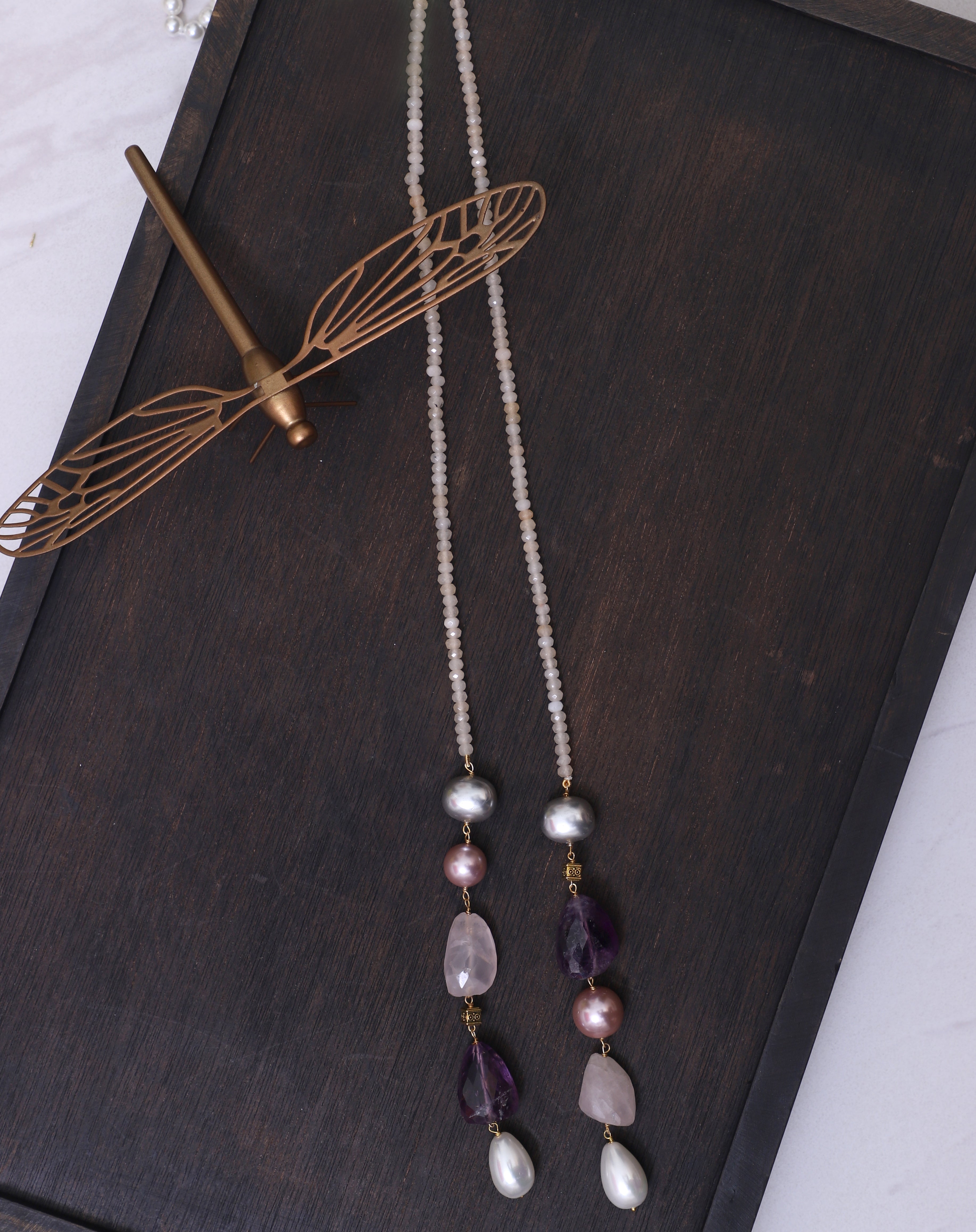 Cream Single Line Lariat