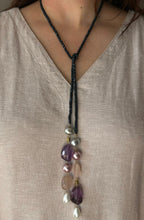 لاريات أزرق داكن بخط واحد