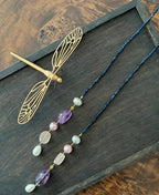 لاريات أزرق داكن بخط واحد