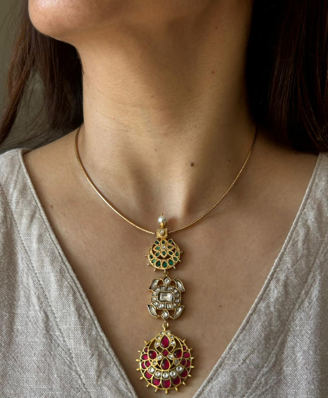 Royal Red and Green Lotus Hasli